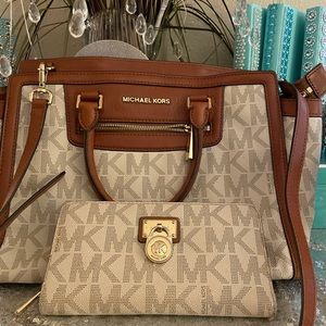 Michael Kors Purse and Wallet Set